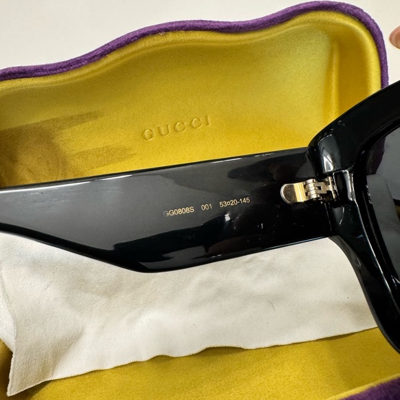 Gucci Women's Matelasse Rounded Cat Eye Sunglasses, Shiny Black, One Size - Picture 7 of 9